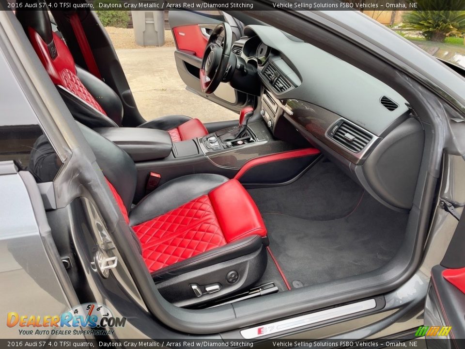 Front Seat of 2016 Audi S7 4.0 TFSI quattro Photo #10