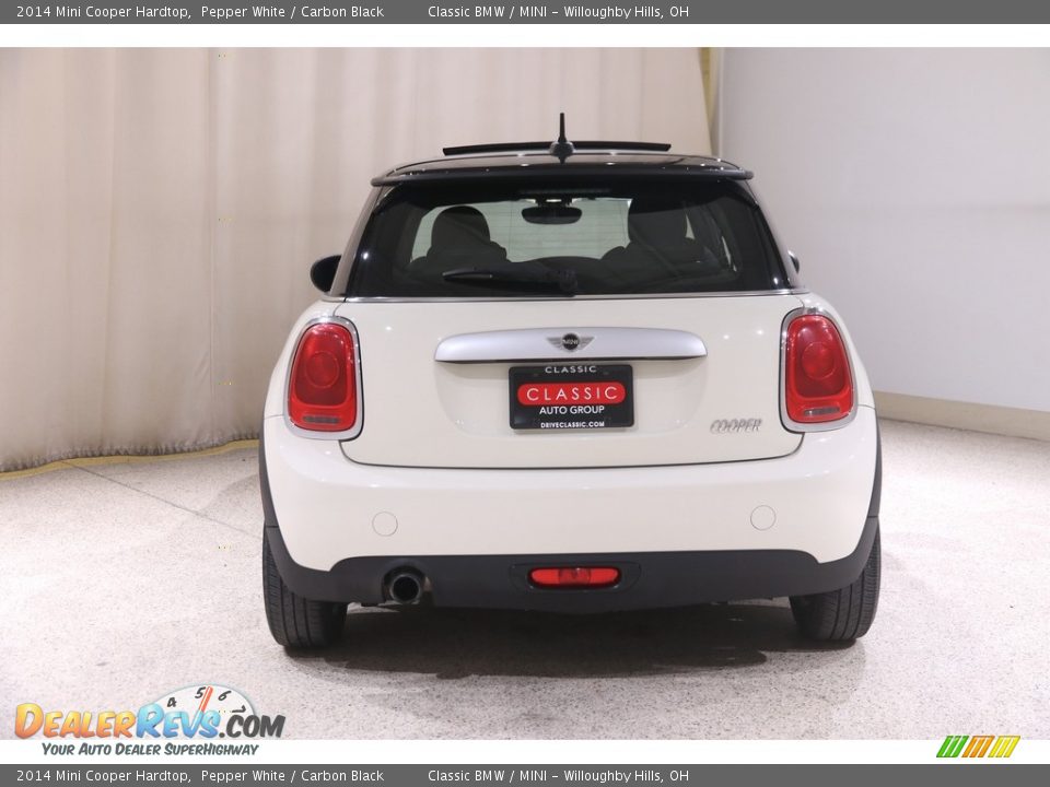 2014 Mini Cooper Hardtop Pepper White / Carbon Black Photo #17