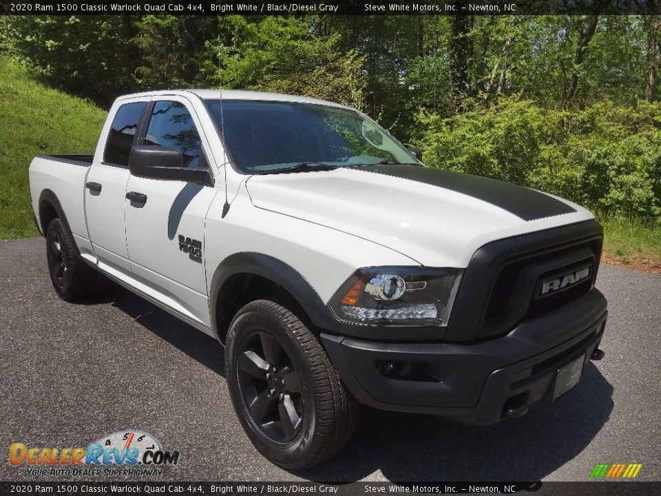 Front 3/4 View of 2020 Ram 1500 Classic Warlock Quad Cab 4x4 Photo #4