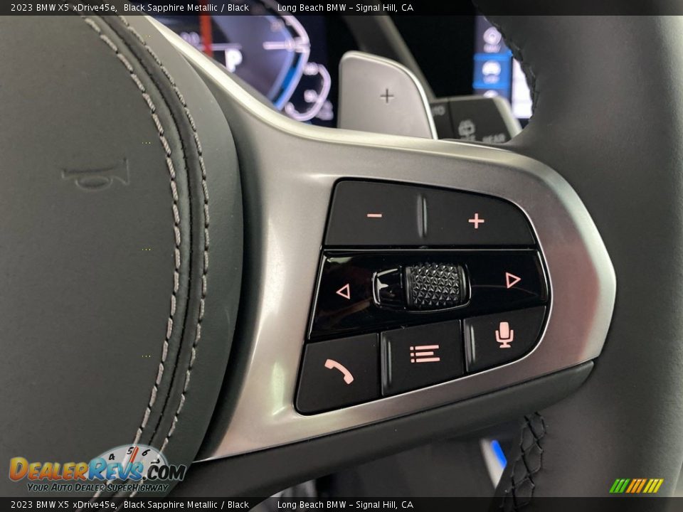 2023 BMW X5 xDrive45e Steering Wheel Photo #16