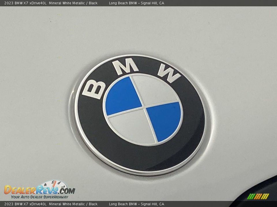 2023 BMW X7 xDrive40i Mineral White Metallic / Black Photo #5