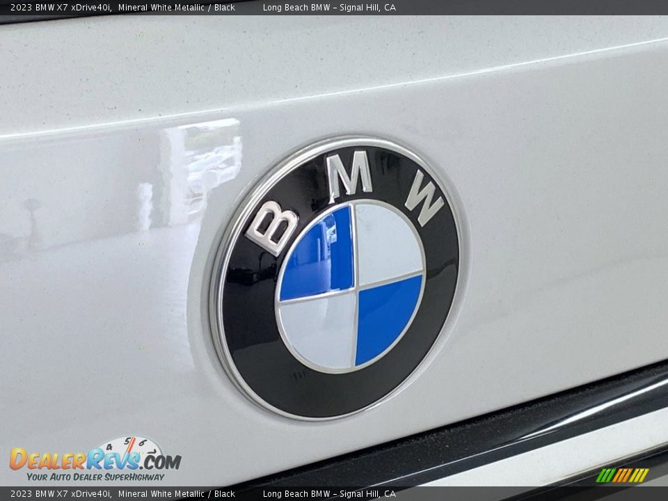 2023 BMW X7 xDrive40i Mineral White Metallic / Black Photo #7