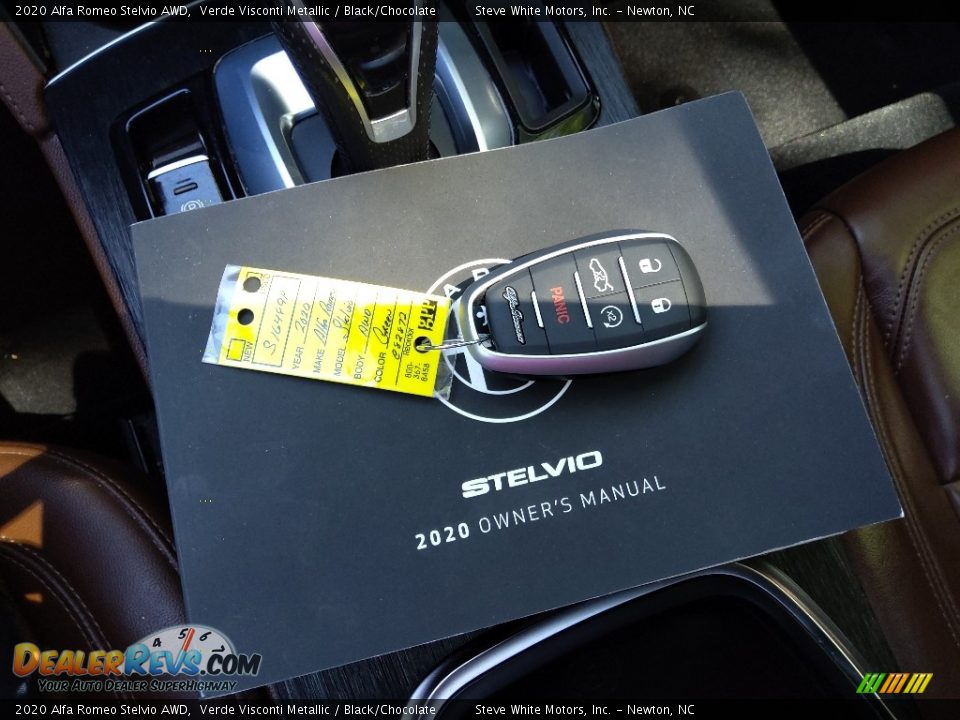 Keys of 2020 Alfa Romeo Stelvio AWD Photo #31