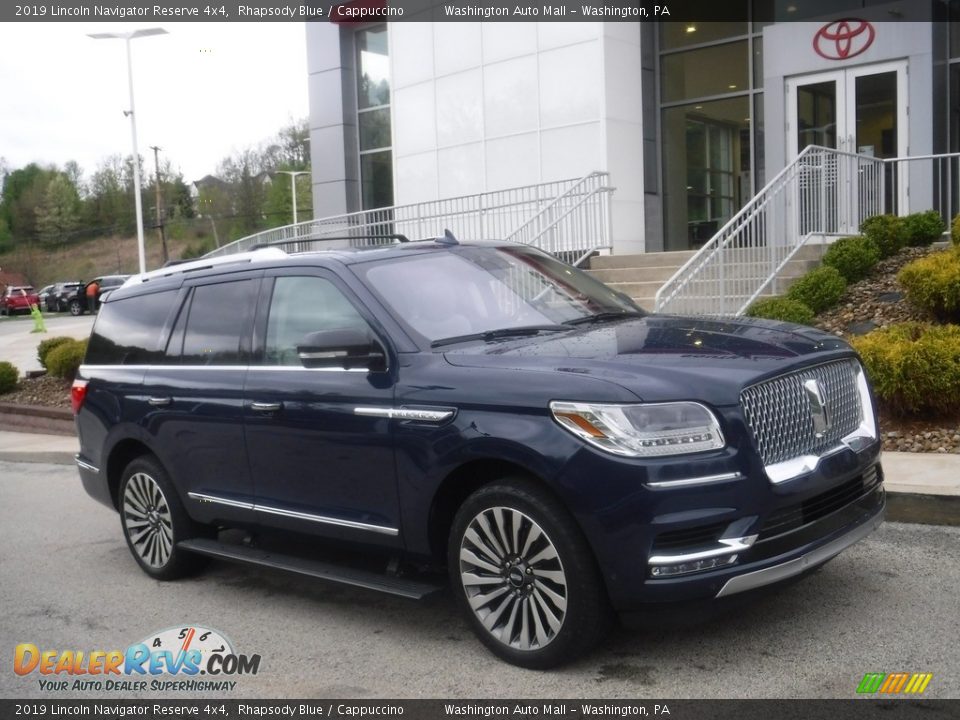 Front 3/4 View of 2019 Lincoln Navigator Reserve 4x4 Photo #1