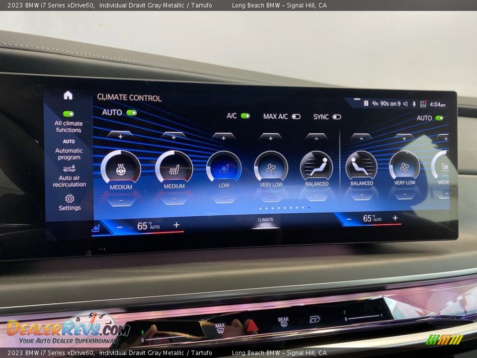 Controls of 2023 BMW i7 Series xDrive60 Photo #21