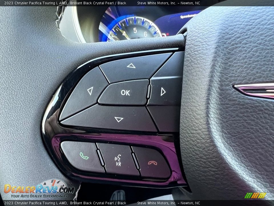 2023 Chrysler Pacifica Touring L AWD Steering Wheel Photo #19