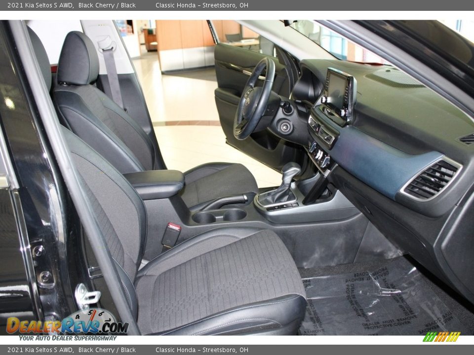 2021 Kia Seltos S AWD Black Cherry / Black Photo #16