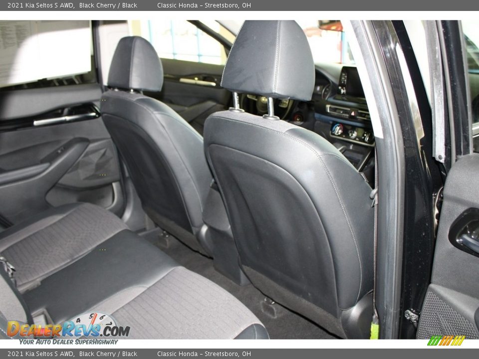 2021 Kia Seltos S AWD Black Cherry / Black Photo #18