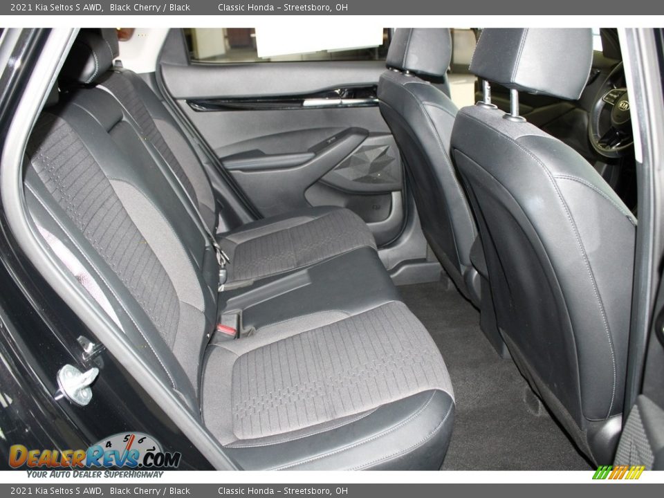 2021 Kia Seltos S AWD Black Cherry / Black Photo #19