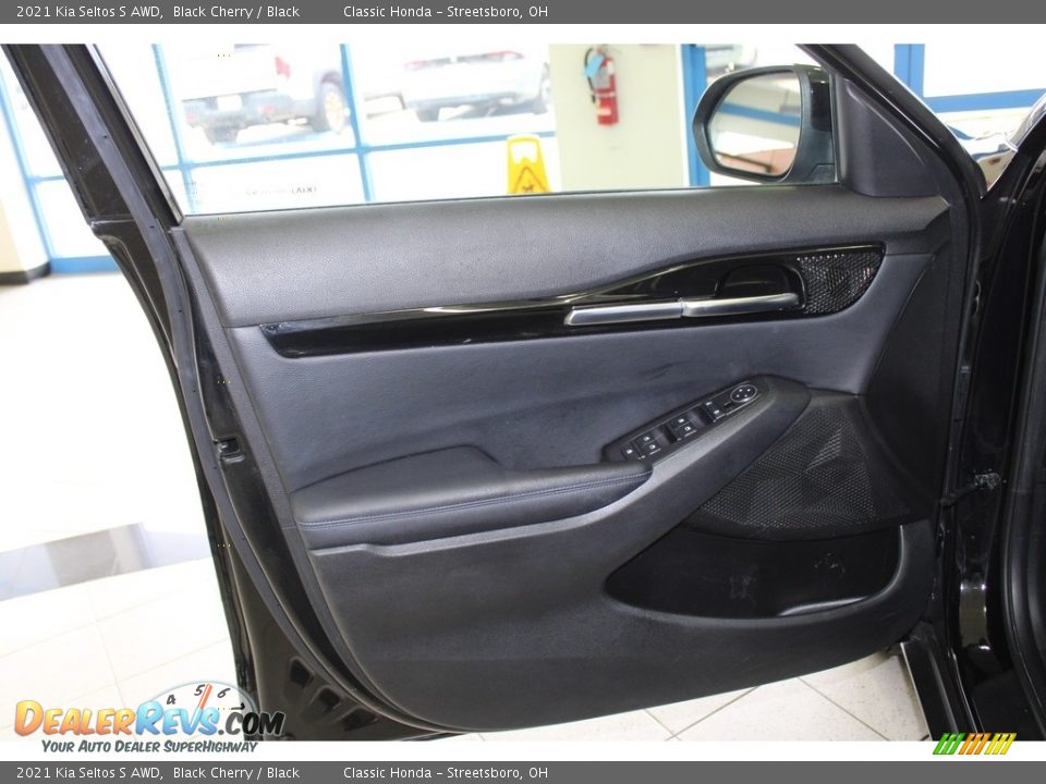 2021 Kia Seltos S AWD Black Cherry / Black Photo #25