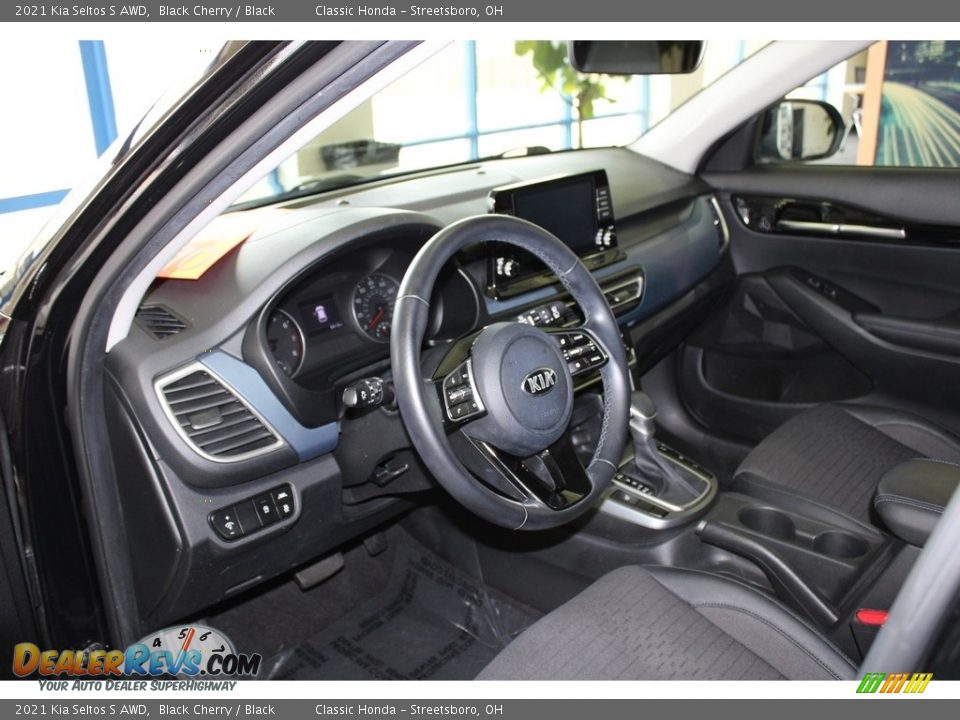 2021 Kia Seltos S AWD Black Cherry / Black Photo #26