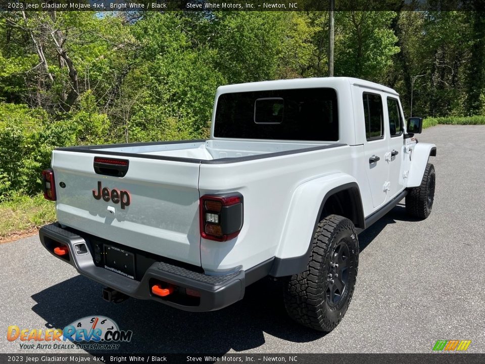 2023 Jeep Gladiator Mojave 4x4 Bright White / Black Photo #6