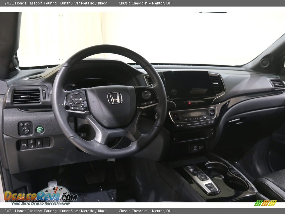 2021 Honda Passport Touring Lunar Silver Metallic / Black Photo #6