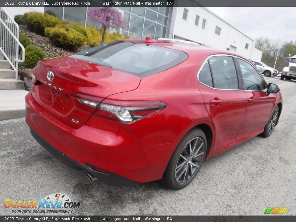 2023 Toyota Camry XLE Supersonic Red / Ash Photo #18