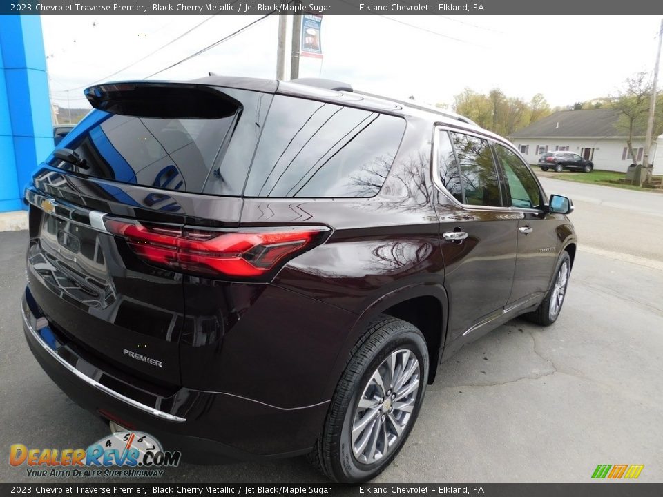 2023 Chevrolet Traverse Premier Black Cherry Metallic / Jet Black/Maple Sugar Photo #8