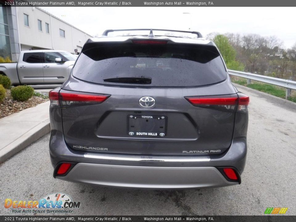 2021 Toyota Highlander Platinum AWD Magnetic Gray Metallic / Black Photo #17