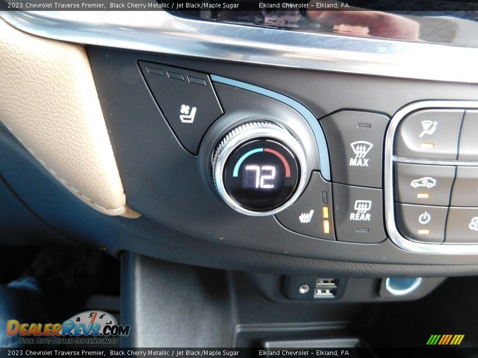 Controls of 2023 Chevrolet Traverse Premier Photo #35