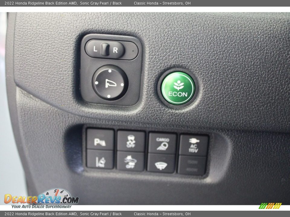 Controls of 2022 Honda Ridgeline Black Edition AWD Photo #18