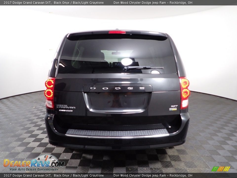 2017 Dodge Grand Caravan SXT Black Onyx / Black/Light Graystone Photo #7