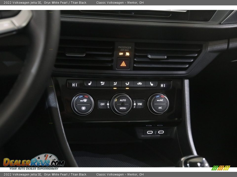Controls of 2022 Volkswagen Jetta SE Photo #13