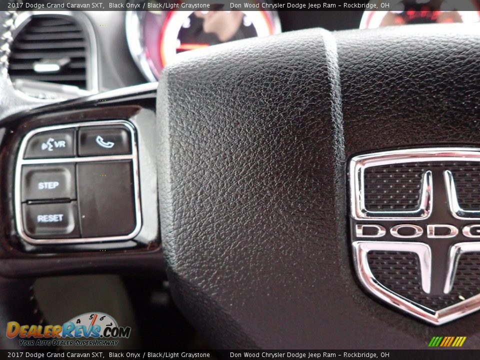 2017 Dodge Grand Caravan SXT Black Onyx / Black/Light Graystone Photo #16