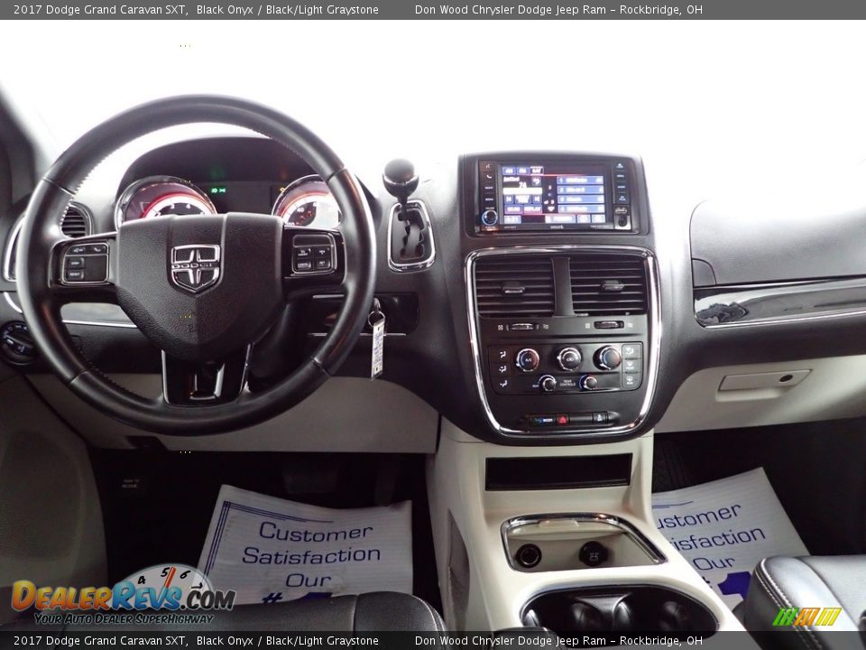 2017 Dodge Grand Caravan SXT Black Onyx / Black/Light Graystone Photo #23