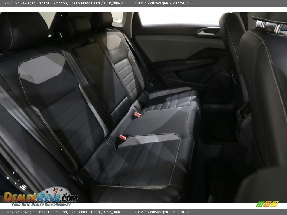 Rear Seat of 2022 Volkswagen Taos SEL 4Motion Photo #17