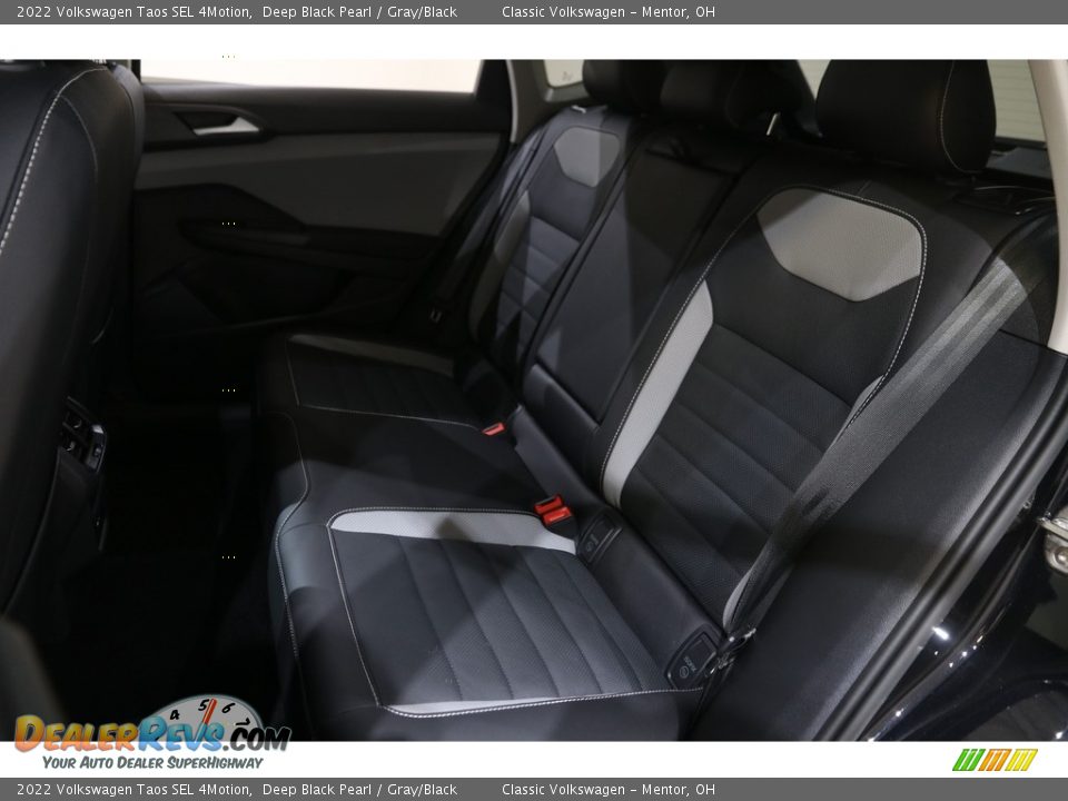 Rear Seat of 2022 Volkswagen Taos SEL 4Motion Photo #18