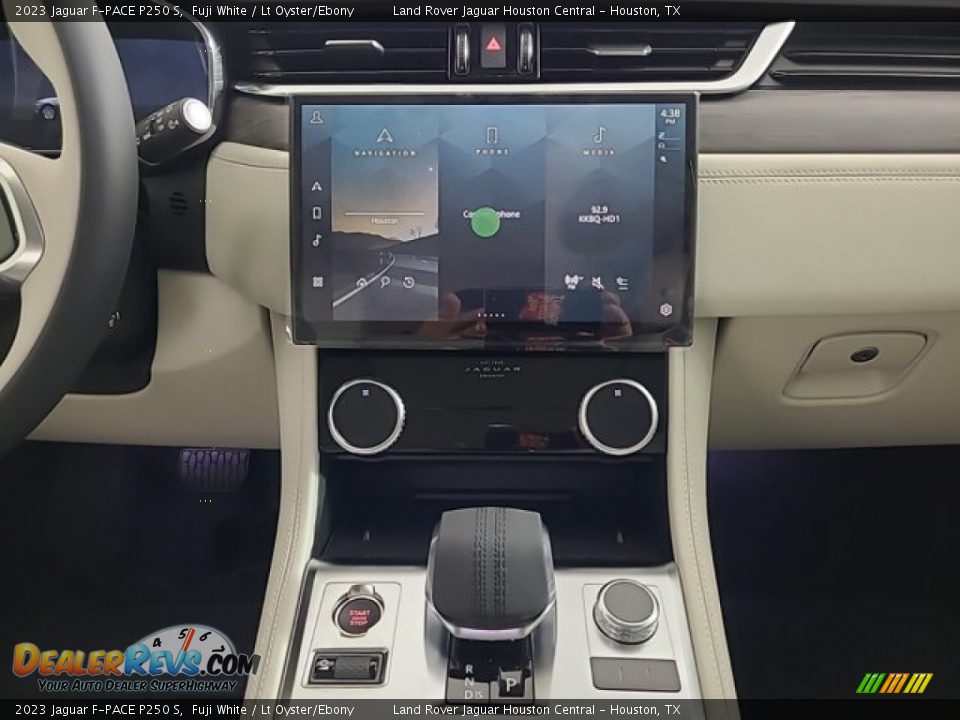 Controls of 2023 Jaguar F-PACE P250 S Photo #19