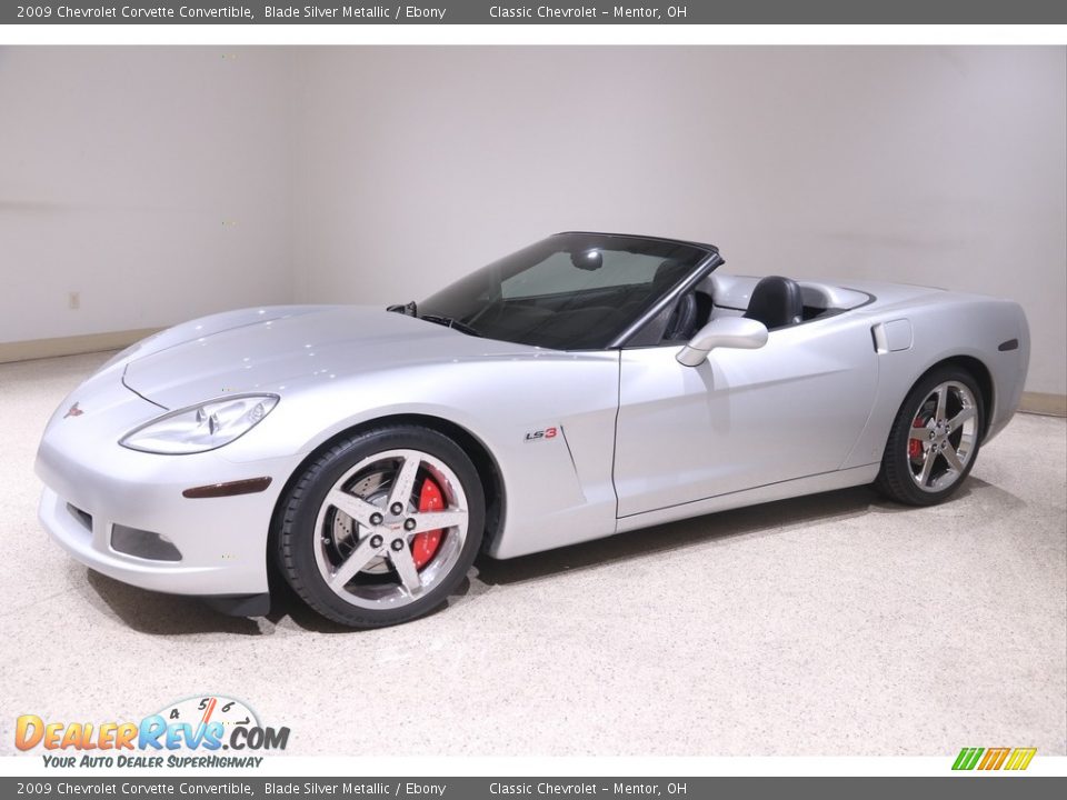 Front 3/4 View of 2009 Chevrolet Corvette Convertible Photo #4