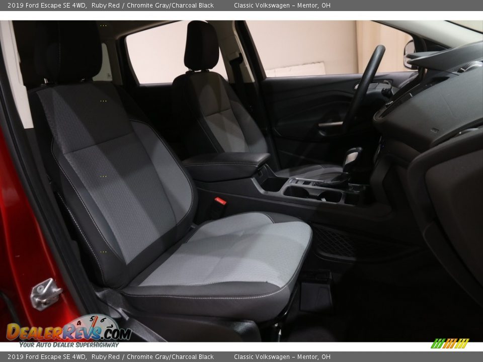 2019 Ford Escape SE 4WD Ruby Red / Chromite Gray/Charcoal Black Photo #15