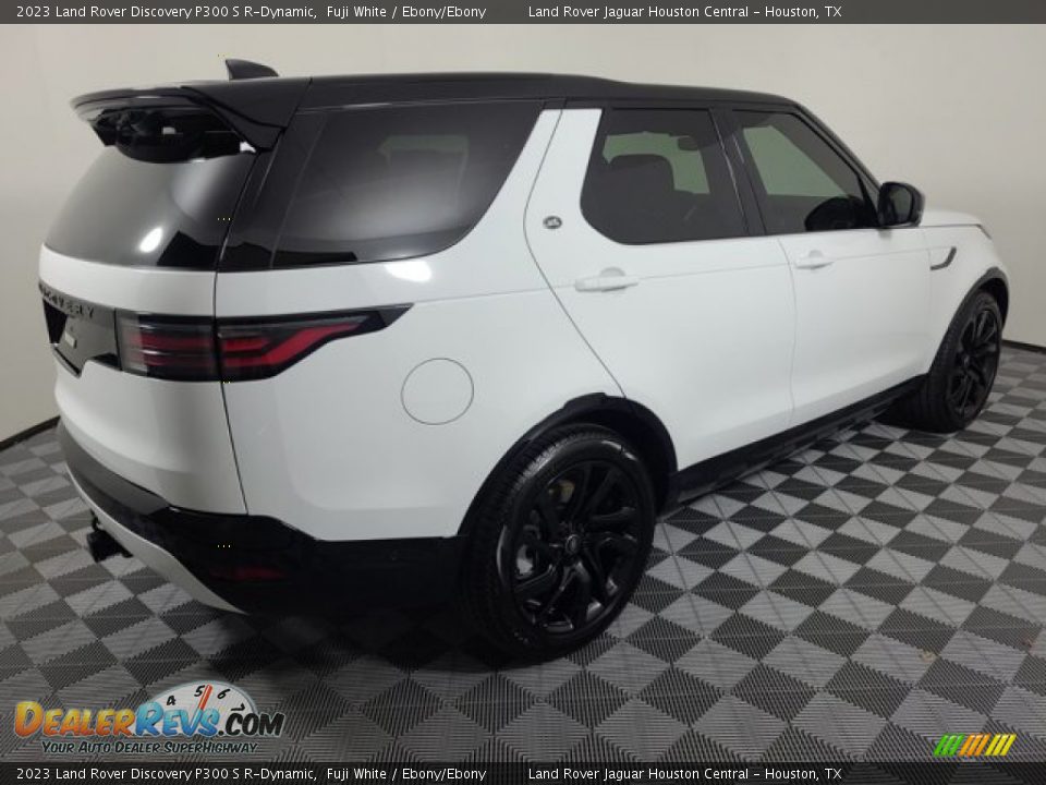 2023 Land Rover Discovery P300 S R-Dynamic Fuji White / Ebony/Ebony Photo #2