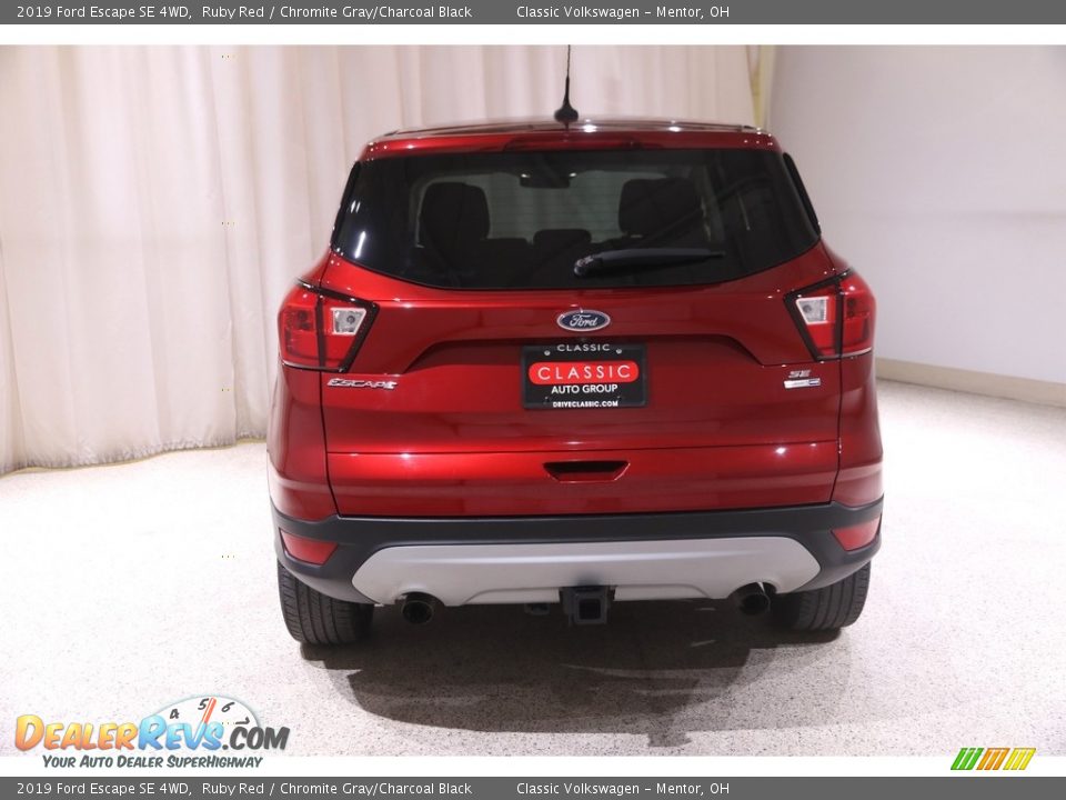 2019 Ford Escape SE 4WD Ruby Red / Chromite Gray/Charcoal Black Photo #18
