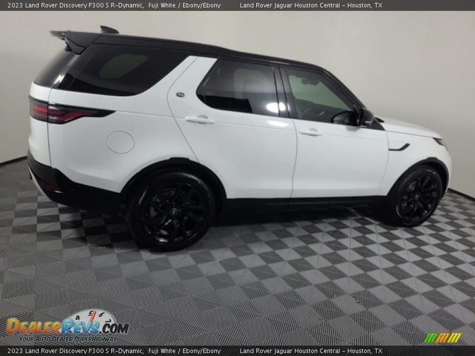 2023 Land Rover Discovery P300 S R-Dynamic Fuji White / Ebony/Ebony Photo #11