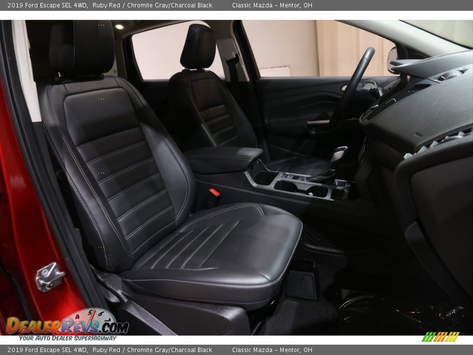 2019 Ford Escape SEL 4WD Ruby Red / Chromite Gray/Charcoal Black Photo #16