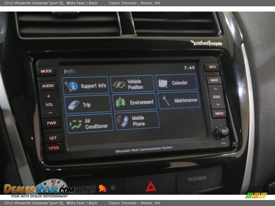 Controls of 2013 Mitsubishi Outlander Sport SE Photo #11