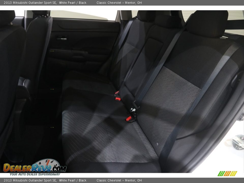 2013 Mitsubishi Outlander Sport SE White Pearl / Black Photo #16