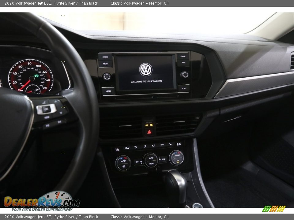 2020 Volkswagen Jetta SE Pyrite Silver / Titan Black Photo #9