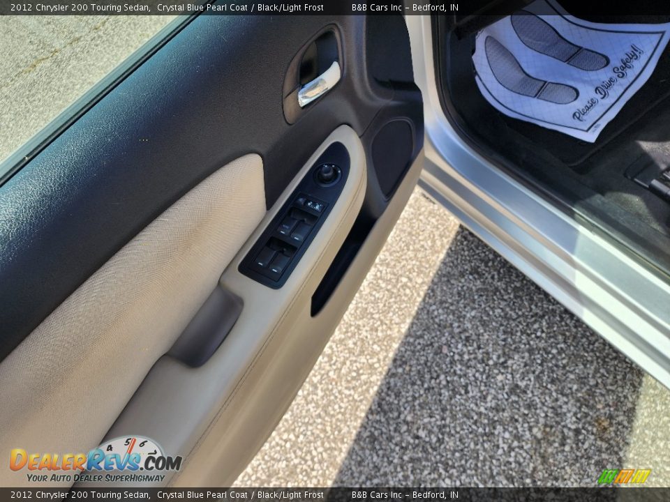 2012 Chrysler 200 Touring Sedan Crystal Blue Pearl Coat / Black/Light Frost Photo #10