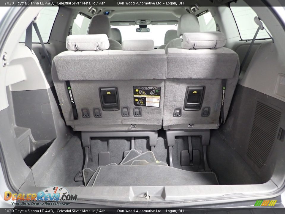 2020 Toyota Sienna LE AWD Celestial Silver Metallic / Ash Photo #9