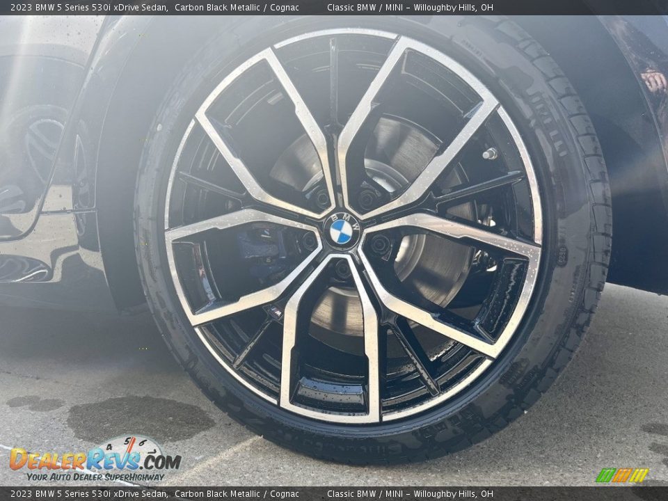2023 BMW 5 Series 530i xDrive Sedan Carbon Black Metallic / Cognac Photo #2