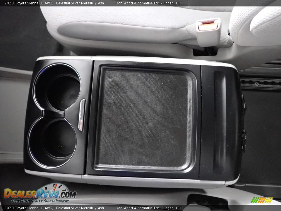 2020 Toyota Sienna LE AWD Celestial Silver Metallic / Ash Photo #19