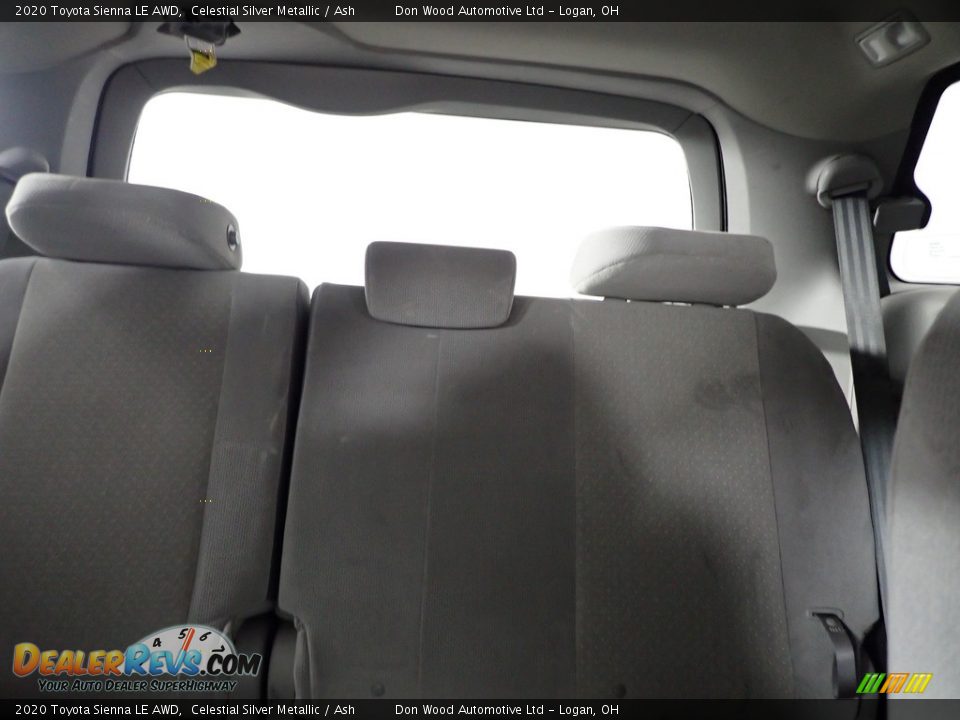 2020 Toyota Sienna LE AWD Celestial Silver Metallic / Ash Photo #22