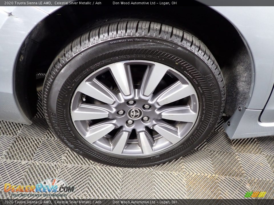 2020 Toyota Sienna LE AWD Celestial Silver Metallic / Ash Photo #29
