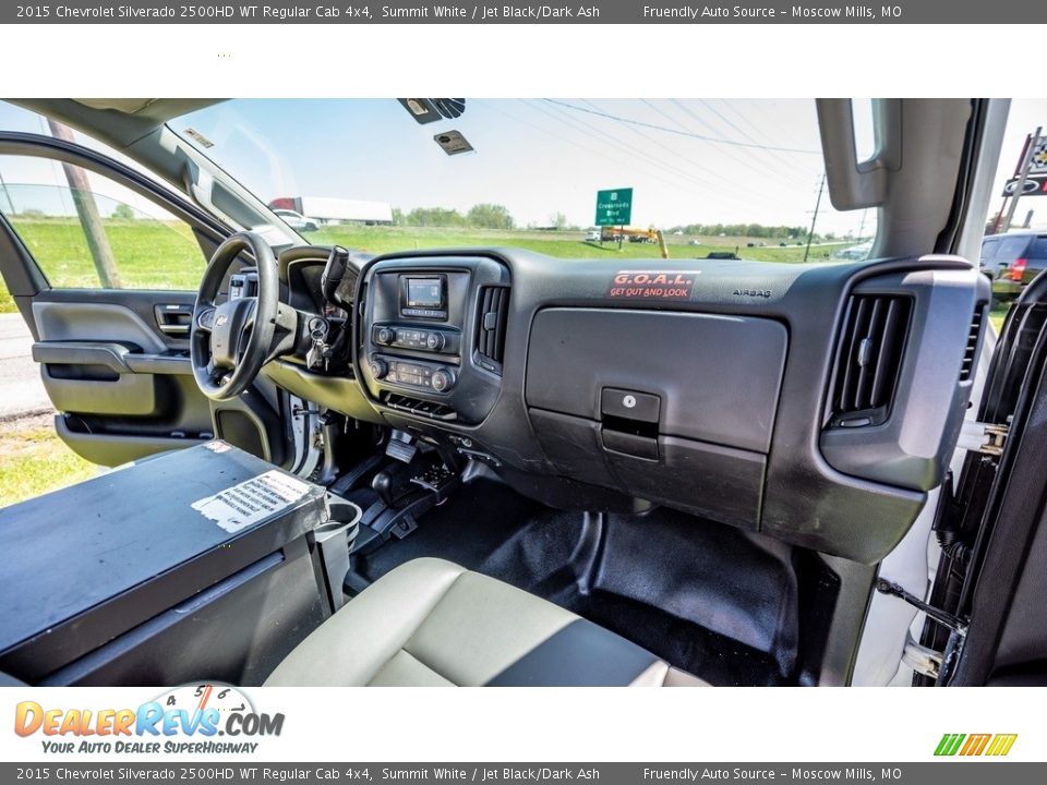 2015 Chevrolet Silverado 2500HD WT Regular Cab 4x4 Summit White / Jet Black/Dark Ash Photo #25