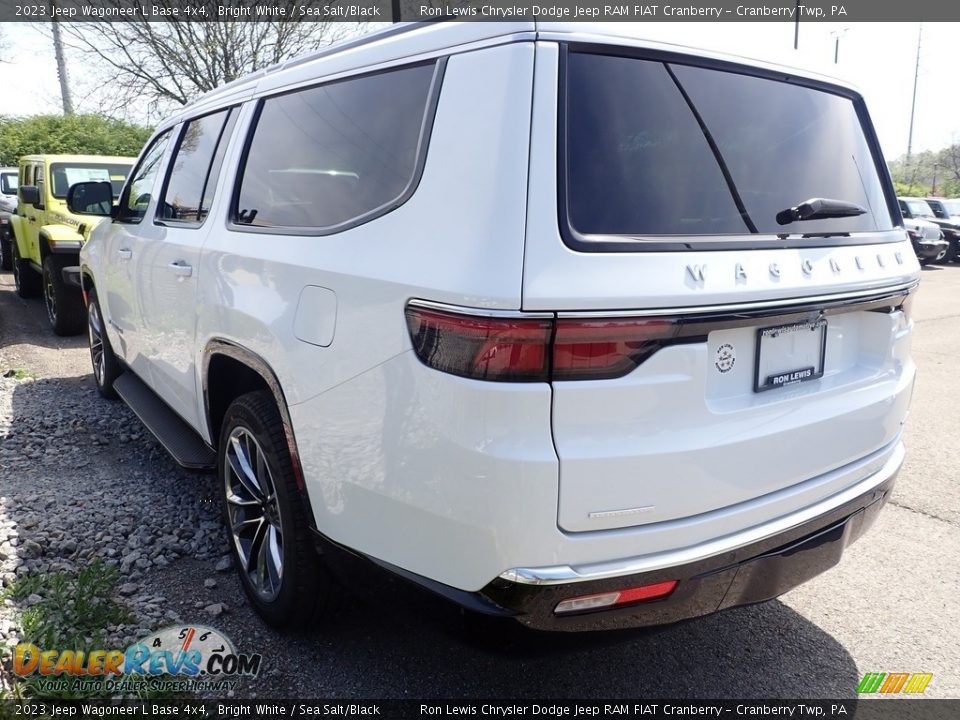 2023 Jeep Wagoneer L Base 4x4 Bright White / Sea Salt/Black Photo #3