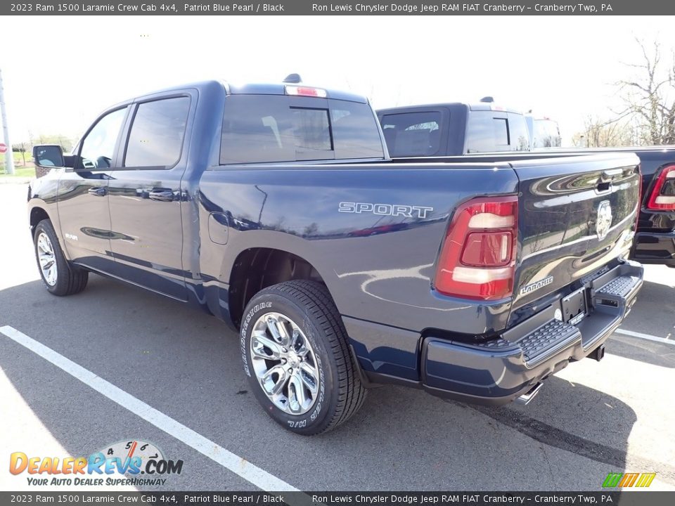 2023 Ram 1500 Laramie Crew Cab 4x4 Patriot Blue Pearl / Black Photo #5