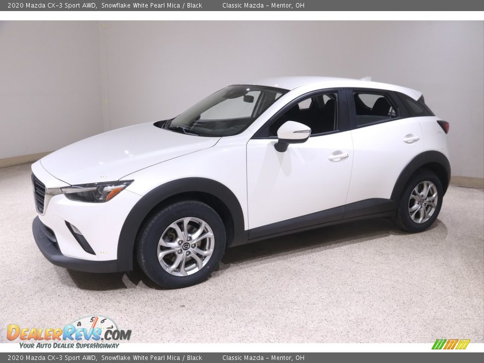 Front 3/4 View of 2020 Mazda CX-3 Sport AWD Photo #3