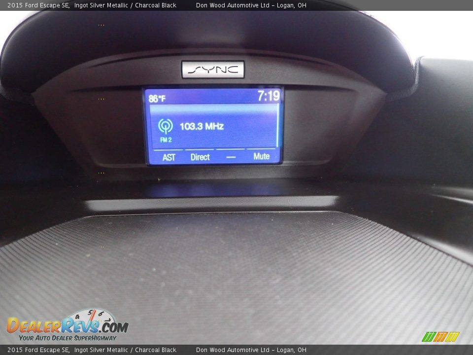 2015 Ford Escape SE Ingot Silver Metallic / Charcoal Black Photo #4
