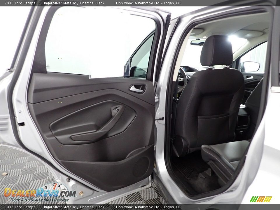 2015 Ford Escape SE Ingot Silver Metallic / Charcoal Black Photo #23